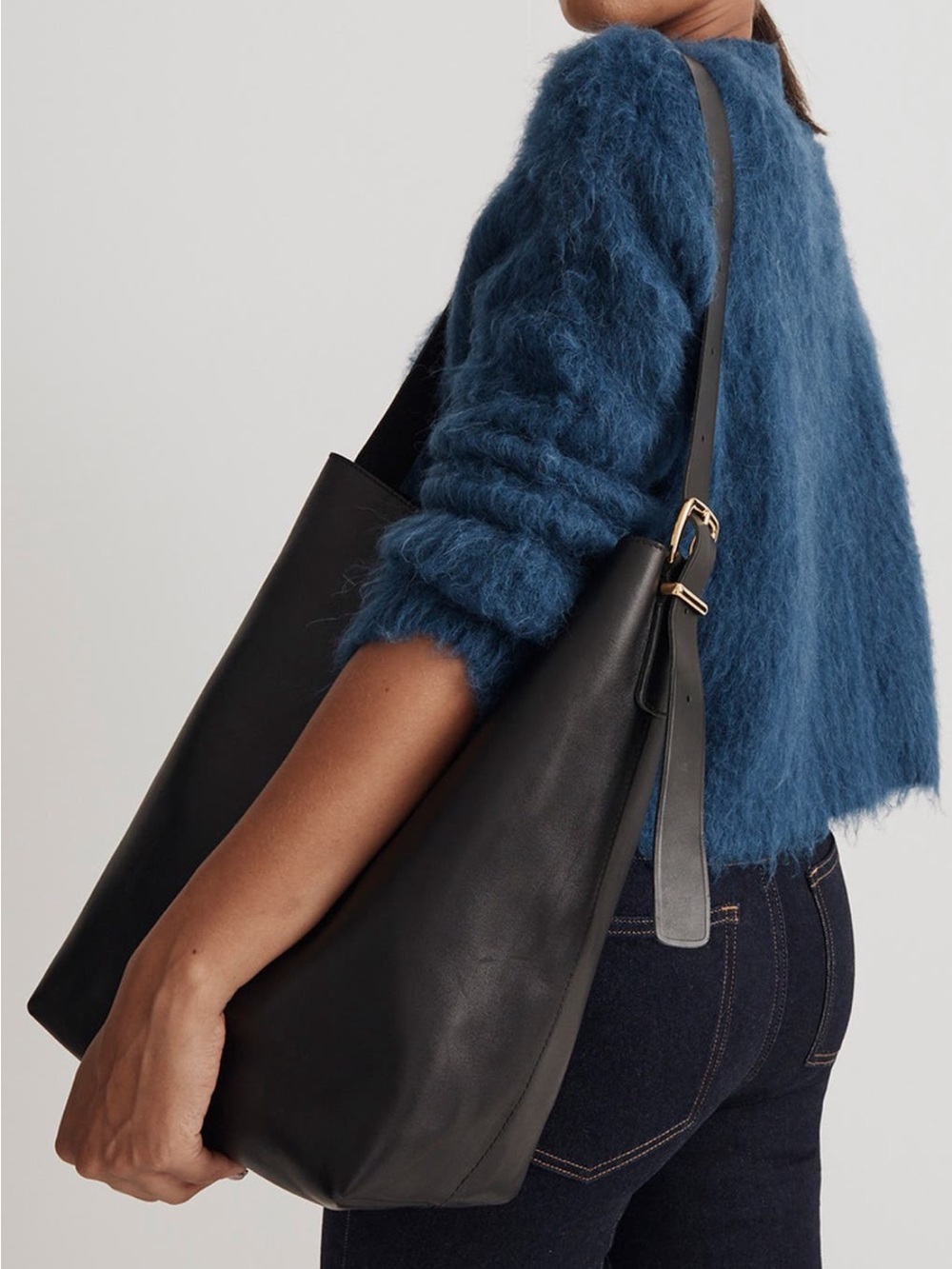 Madewell Essential Bucket Tote BagBlack Leather Bucket Bag with Adjustable Strap - Picture 9 of 10